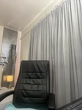 liss black online show from January 2026 04:16:02 AM