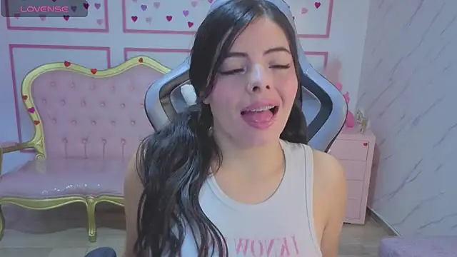 Chinatsu t online show from March 2026 01:04:01 PM