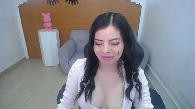 Chinatsu t online show from December 2025 12:52:02 PM