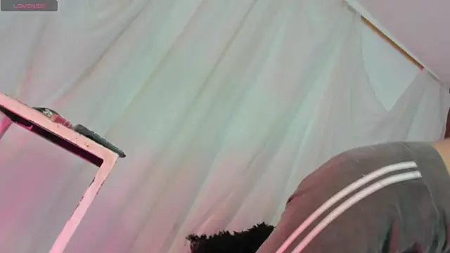 Itsme Daniela online show from February 2026 03:31:02 PM