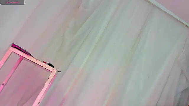 Itsme Daniela online show from March 2026 03:23:01 PM