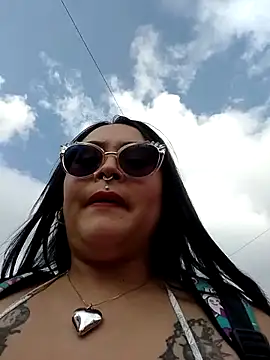 ambar 07 online show from February 2025 09:53:01 PM