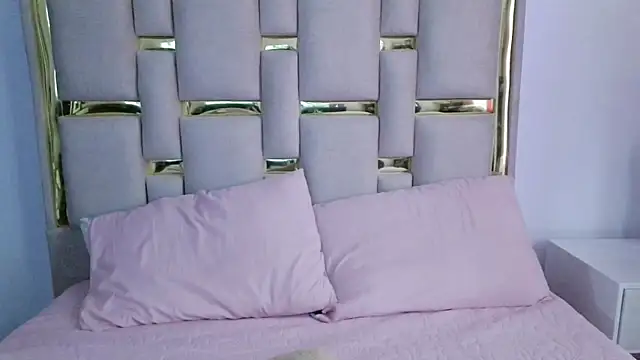 nina carther online show from November 2025 11:54:01 AM