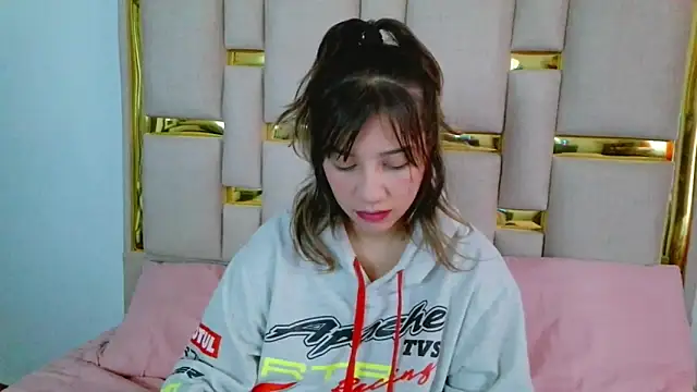 nina carther online show from November 2025 12:05:01 PM