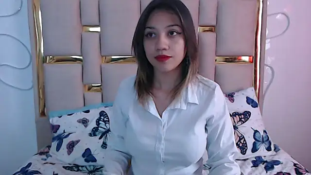 nina carther online show from November 2025 11:58:02 AM