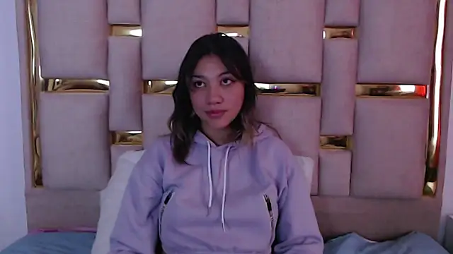 nina carther online show from November 2025 11:14:01 AM