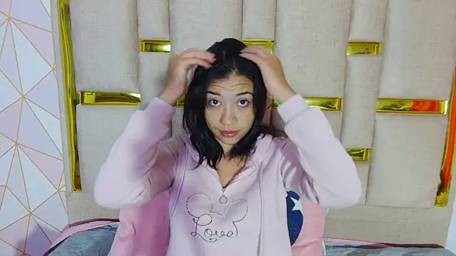 nina carther online show from February 2026 10:00:01 AM