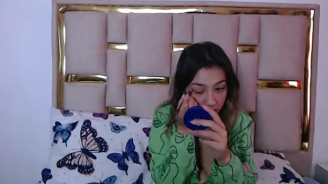 nina carther online show from November 2025 11:16:02 AM