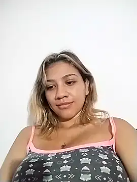 Snapshot of nina_carther chatting on March 2025 12:36:02 PM nina carther online show from March 2025 12:36:02 PM