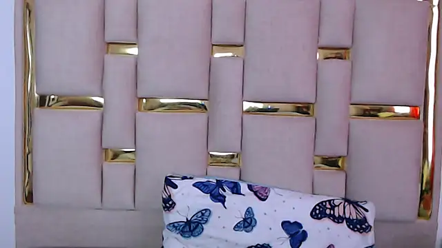 nina carther online show from November 2025 11:14:01 AM