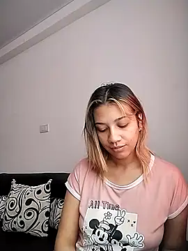 Snapshot of nina_carther chatting on March 2025 12:24:02 PM nina carther online show from March 2025 12:24:02 PM