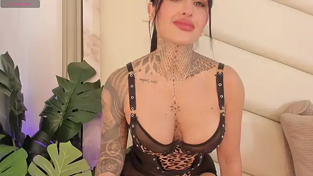 ValkyBes online show from October 2025 12:08:02 AM