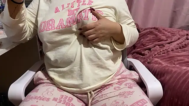 hannahcdmx online show from November 2025 09:40:02 PM