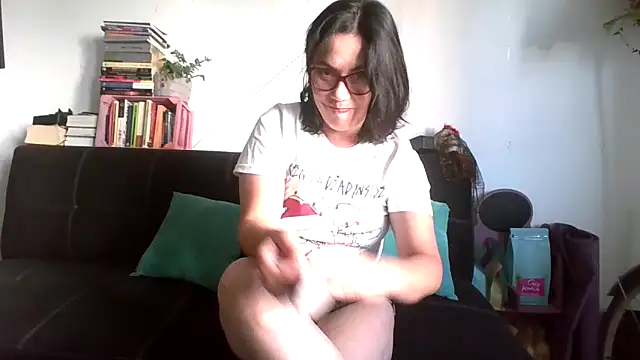 Snapshot of Tiramisu89 chatting on November 2025 10:13:02 PM Tiramisu89 online show from November 2025 10:13:02 PM