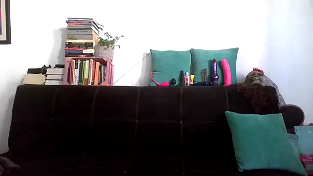 Snapshot of Tiramisu89 chatting on November 2025 08:57:01 PM Tiramisu89 online show from November 2025 08:57:01 PM