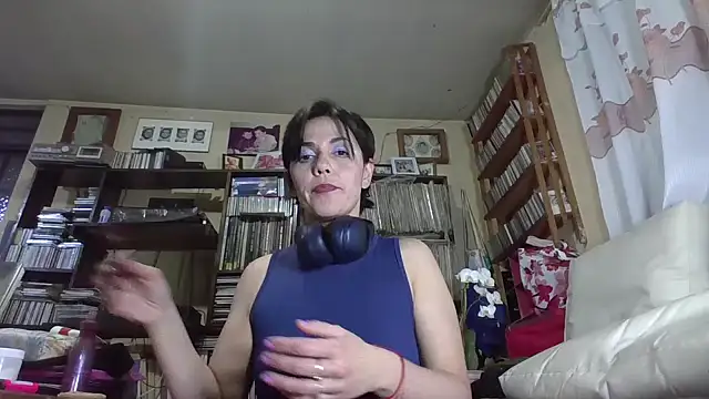 Snapshot of Tiramisu89 chatting on December 2024 06:06:02 AM Tiramisu89 online show from December 2024 06:06:02 AM