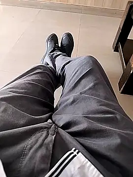 Snapshot of Delhi28 chatting on October 2025 09:44:01 AM Delhi28 online show from October 2025 09:44:01 AM