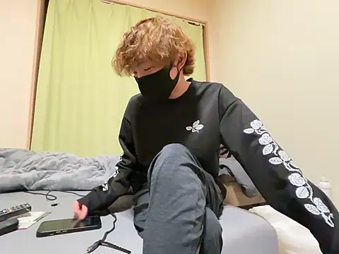 UKI06 online show from December 2025 03:23:01 PM