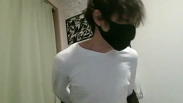 UKI06 online show from January 2025 03:00:01 PM