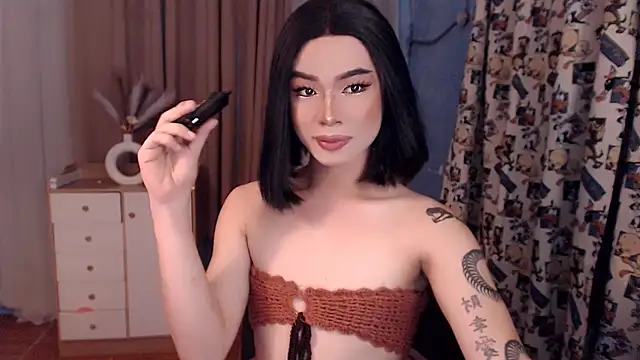 Dimpledimps69 online show from November 2025 01:26:01 PM