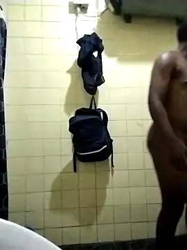 Polygamist online show from February 2026 07:24:02 PM