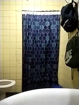 Polygamist online show from February 2026 10:09:02 PM