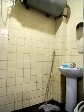 Polygamist online show from February 2026 05:09:01 AM