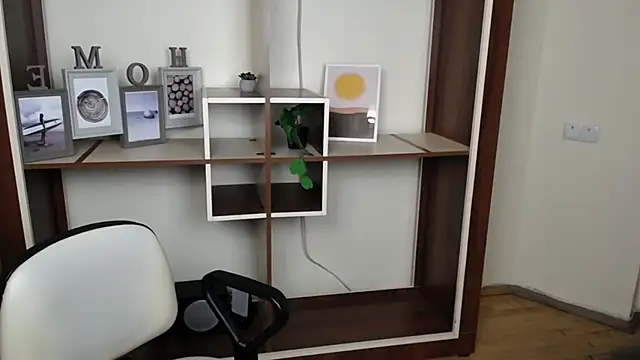 VanessaMay  online show from March 2026 06:23:02 PM