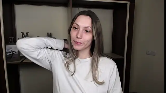 VanessaMay  online show from March 2026 06:19:02 PM