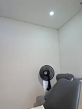 Anal Luucia online show from June 2026 12:43:01 PM