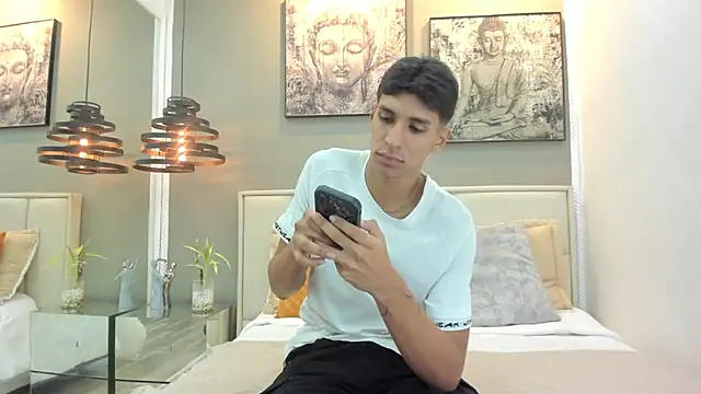 kieran derek online show from December 2025 02:24:01 AM