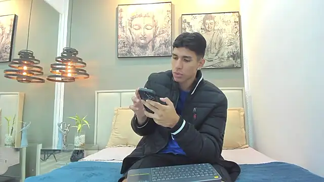 kieran derek online show from January 2026 03:23:01 AM