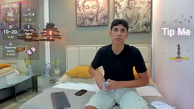 Snapshot of kieran_derek chatting on November 2025 03:54:02 AM kieran derek online show from November 2025 03:54:02 AM