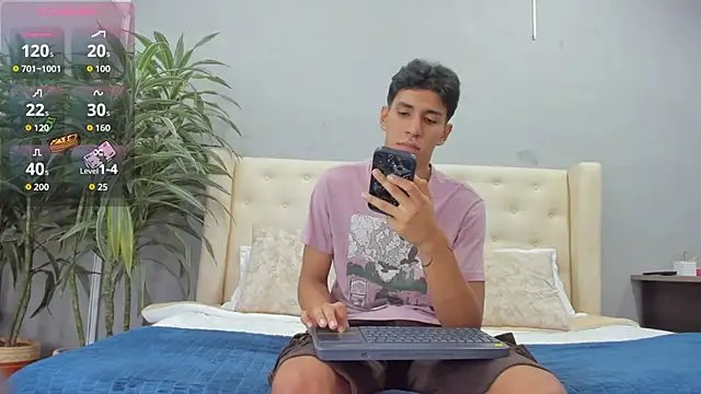 kieran derek online show from September 2025 03:18:01 AM