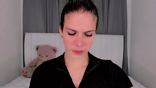 Snapshot of gatitavenecis chatting on November 2025 09:30:01 PM gatitavenecis online show from November 2025 09:30:01 PM