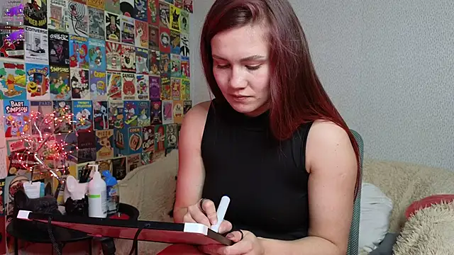 Snapshot of LittleLeen chatting on October 2025 03:13:02 PM LittleLeen online show from October 2025 03:13:02 PM