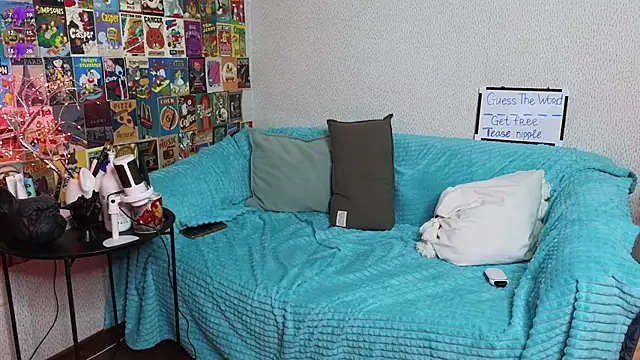 Snapshot of LittleLeen chatting on October 2025 03:24:01 PM LittleLeen online show from October 2025 03:24:01 PM