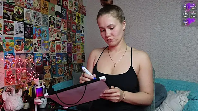 LittleLeen online show from October 2025 03:00:02 PM