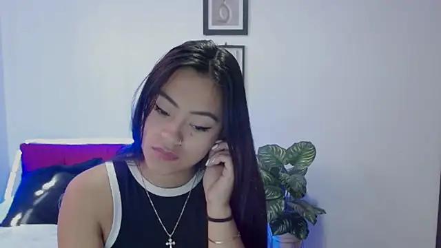 NatalyEscobar lx online show from April 2026 01:46:01 PM