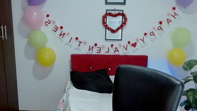 NatalyEscobar lx online show from September 2025 12:27:02 PM