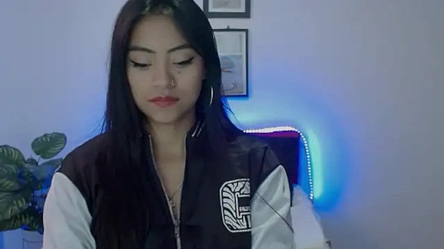 NatalyEscobar lx online show from March 2026 02:32:02 PM