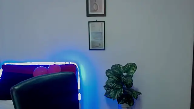 NatalyEscobar lx online show from March 2026 02:07:02 PM