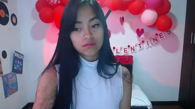 NatalyEscobar lx online show from February 2025 04:28:01 PM