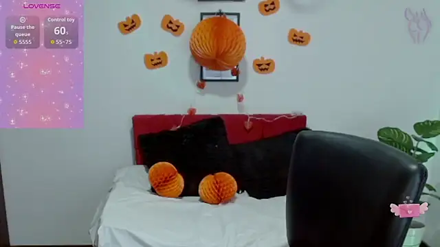 NatalyEscobar lx online show from October 2025 12:48:02 PM