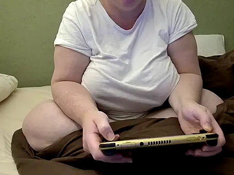 MarthaBriest online show from October 2025 10:00:02 PM
