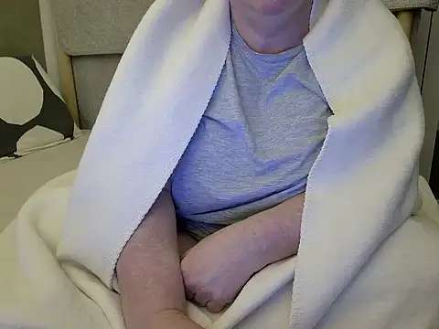 MarthaBriest online show from October 2025 04:46:02 AM