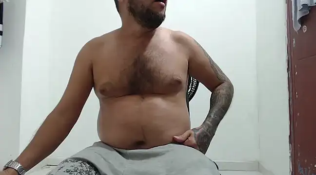 Snapshot of very2_sexy chatting on February 2025 09:54:01 AM very2 sexy online show from February 2025 09:54:01 AM