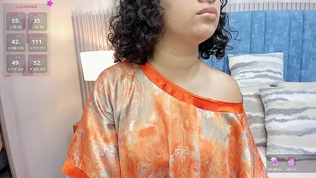 Snapshot of pretty_sunlight_ chatting on September 2025 01:33:01 AM pretty sunlight online show from September 2025 01:33:01 AM