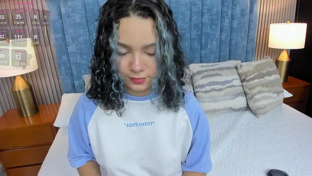 pretty sunlight  online show from April 2026 01:51:01 AM