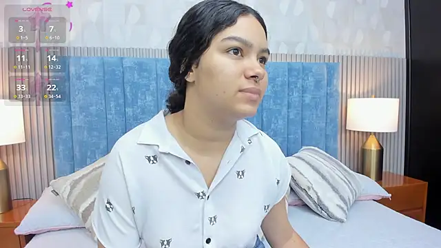 pretty sunlight  online show from October 2025 02:01:02 AM